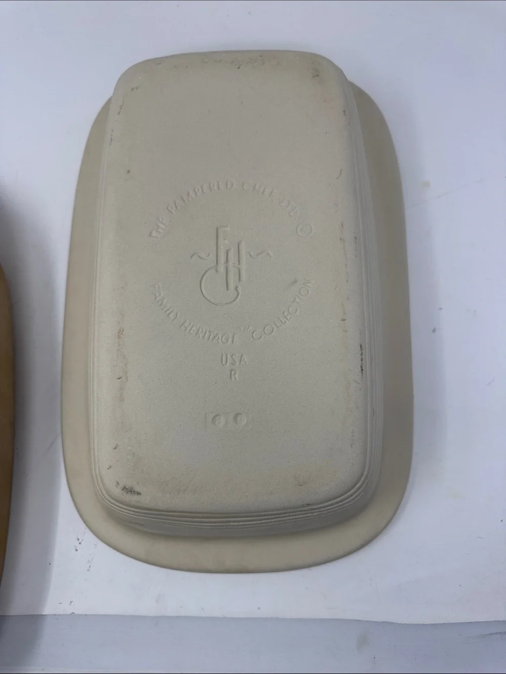Pampered Chef Family Heritage Stoneware 17 x 11 Roaster Pan w/ Lid Dome Covered